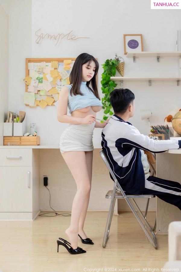豆瓣酱  [XiuRen]高清写真图 2024.04.30 No.8482 豆瓣酱 美腿丝袜第82张图片